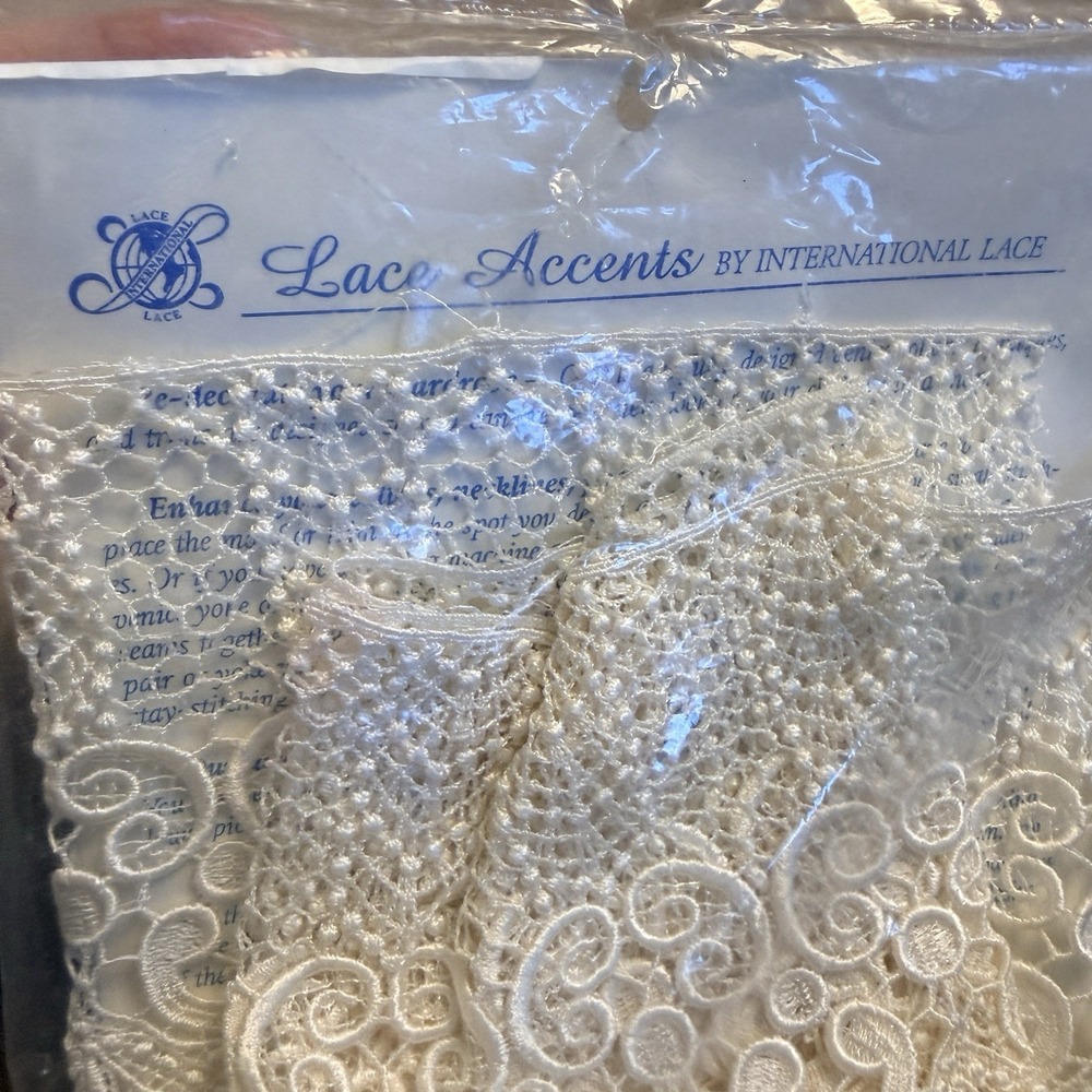 Vintage Lace Trim 1 Yard New In Package International Lace - Picture 4 of 4